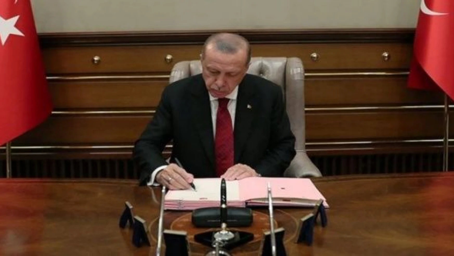 Cumhurbaşkanı Erdoğan, Türk İnternet Medya Birliği'ne onay verdi