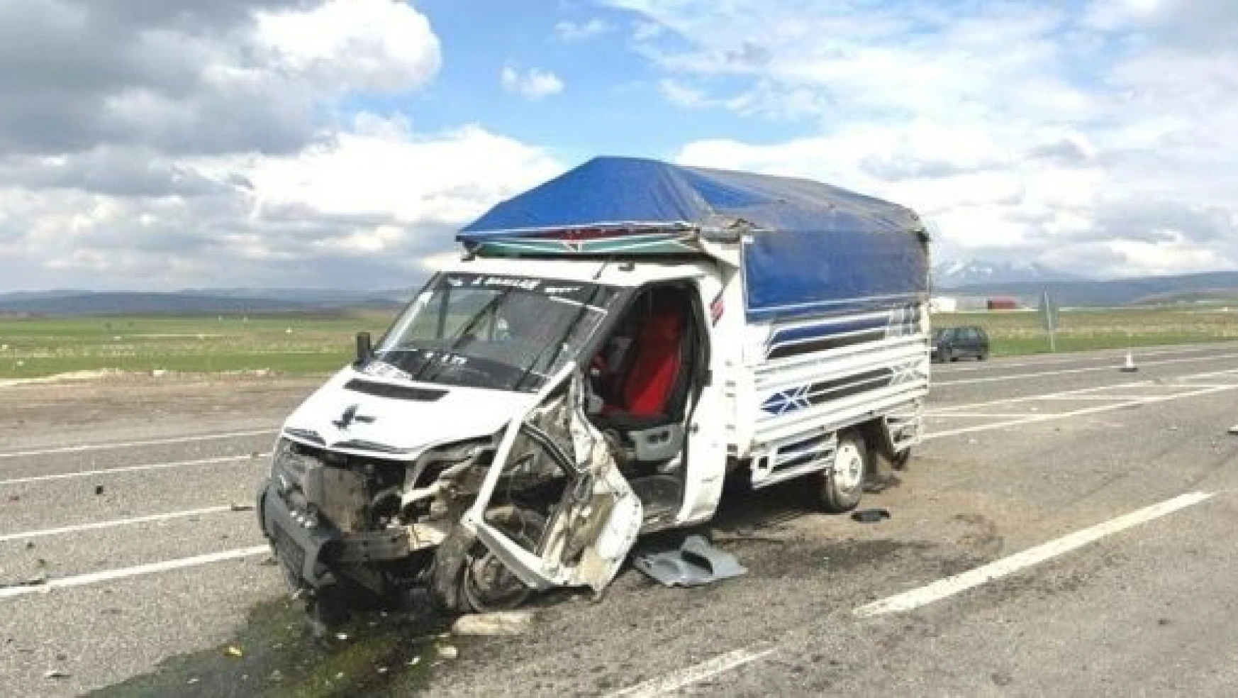 Elazığ'da feci kaza... Çok sayıda yaralı var