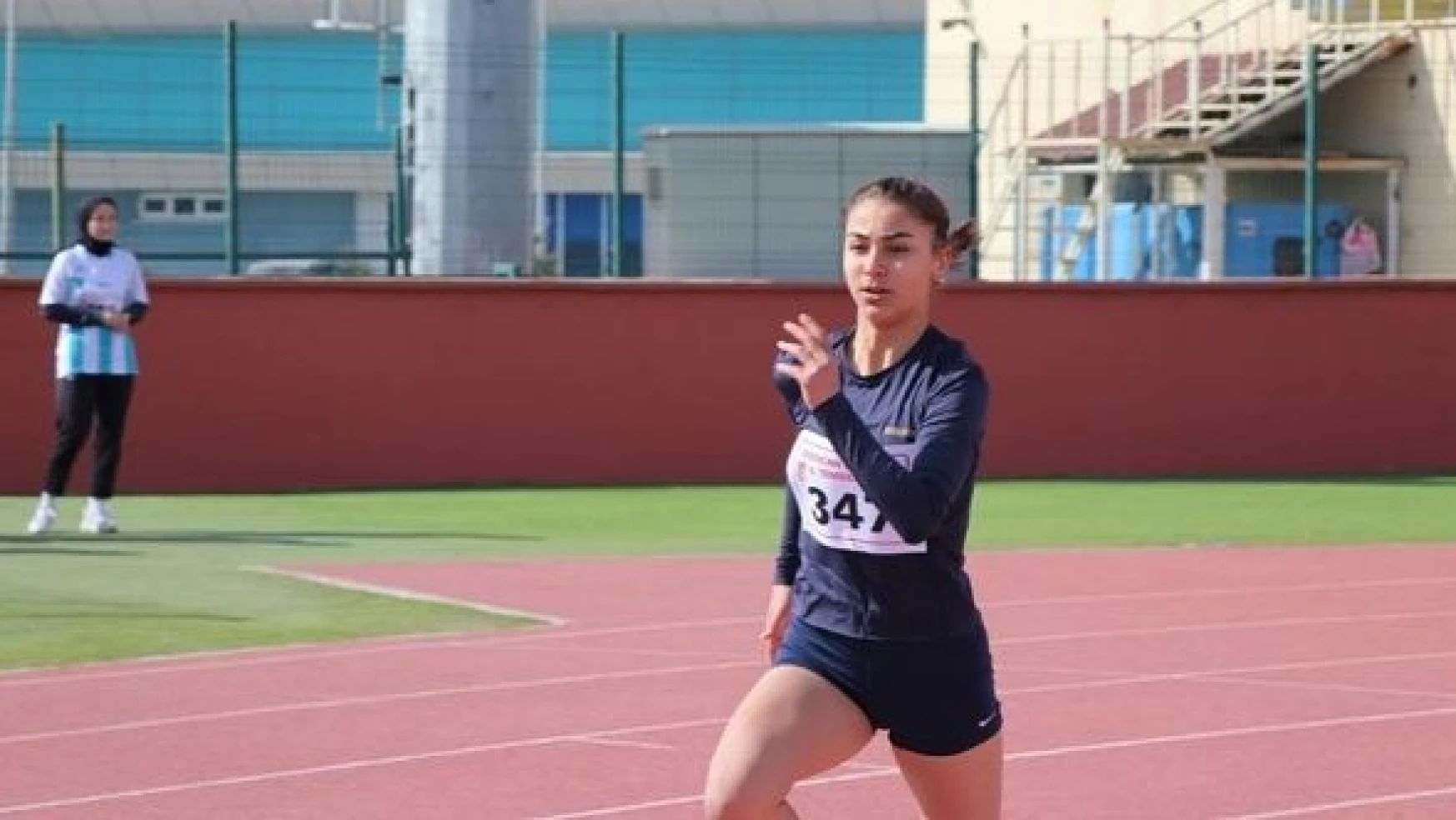 Erzincan'da puanlı atletizm heyecanı