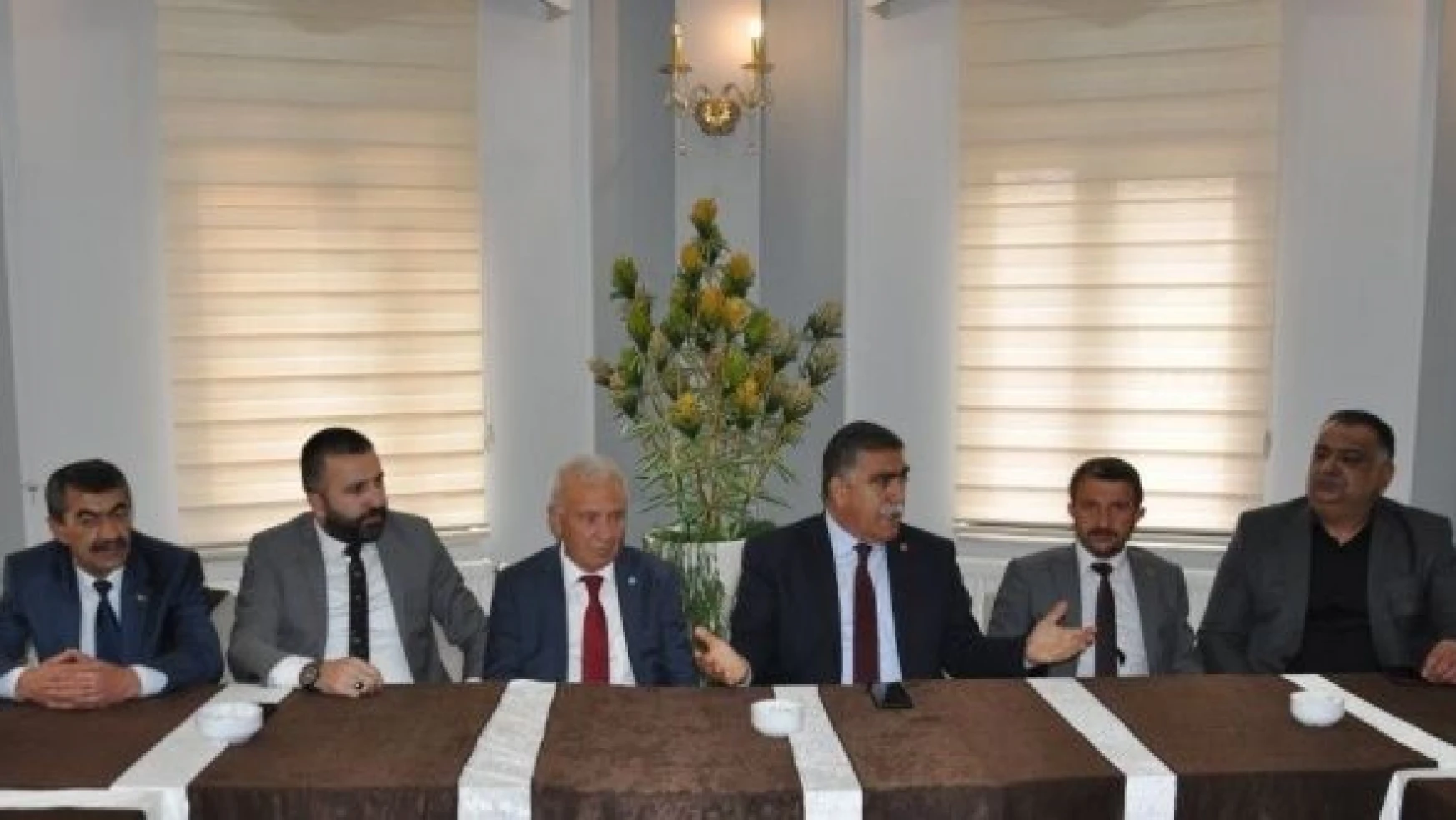 Kars'ta Altılı Masa'nın il başkanları toplandı
