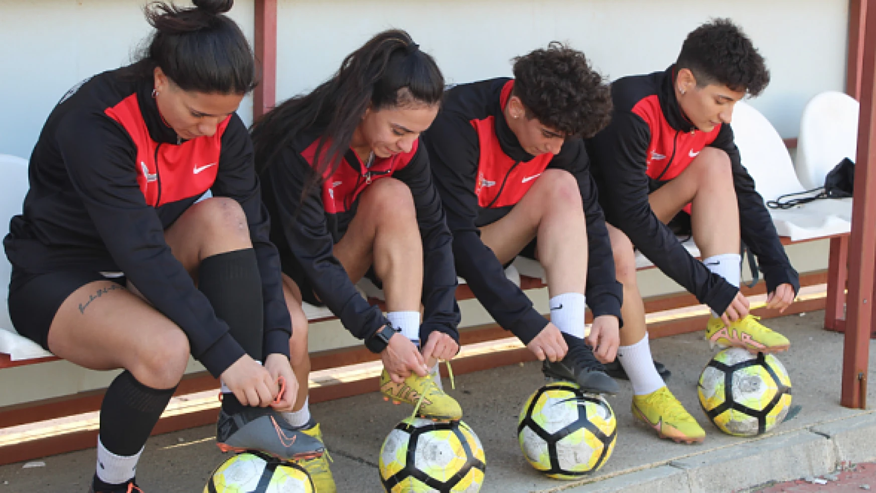 Şırnak'ta kadın futboluna ilgi artıyor