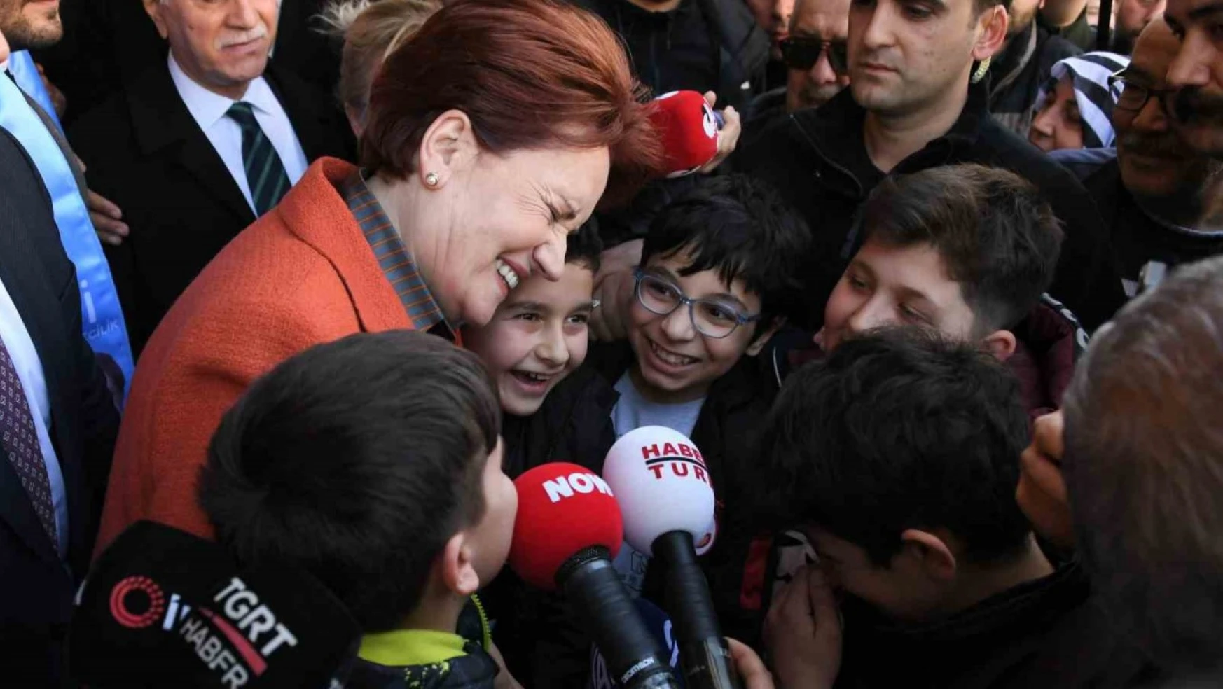 Akşener'den CHP seçmenine sert sözler: 'Biz sizin için mi parti kurduk? DEM'e teşekkür ediyorsunuz, bize küfrediyorsunuz'