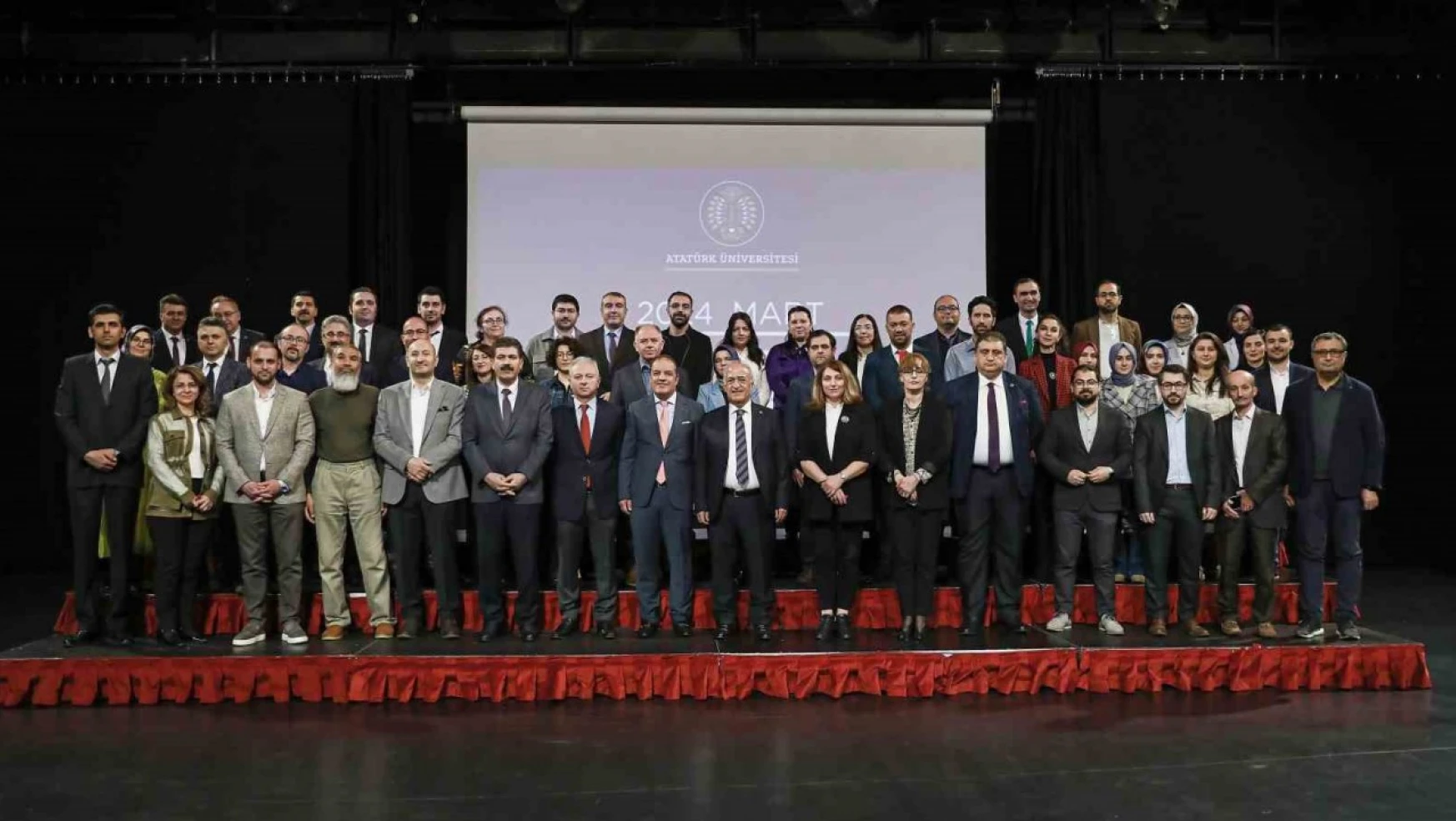 Atatürk Üniversitesi'nde bilimsel teşvik töreni