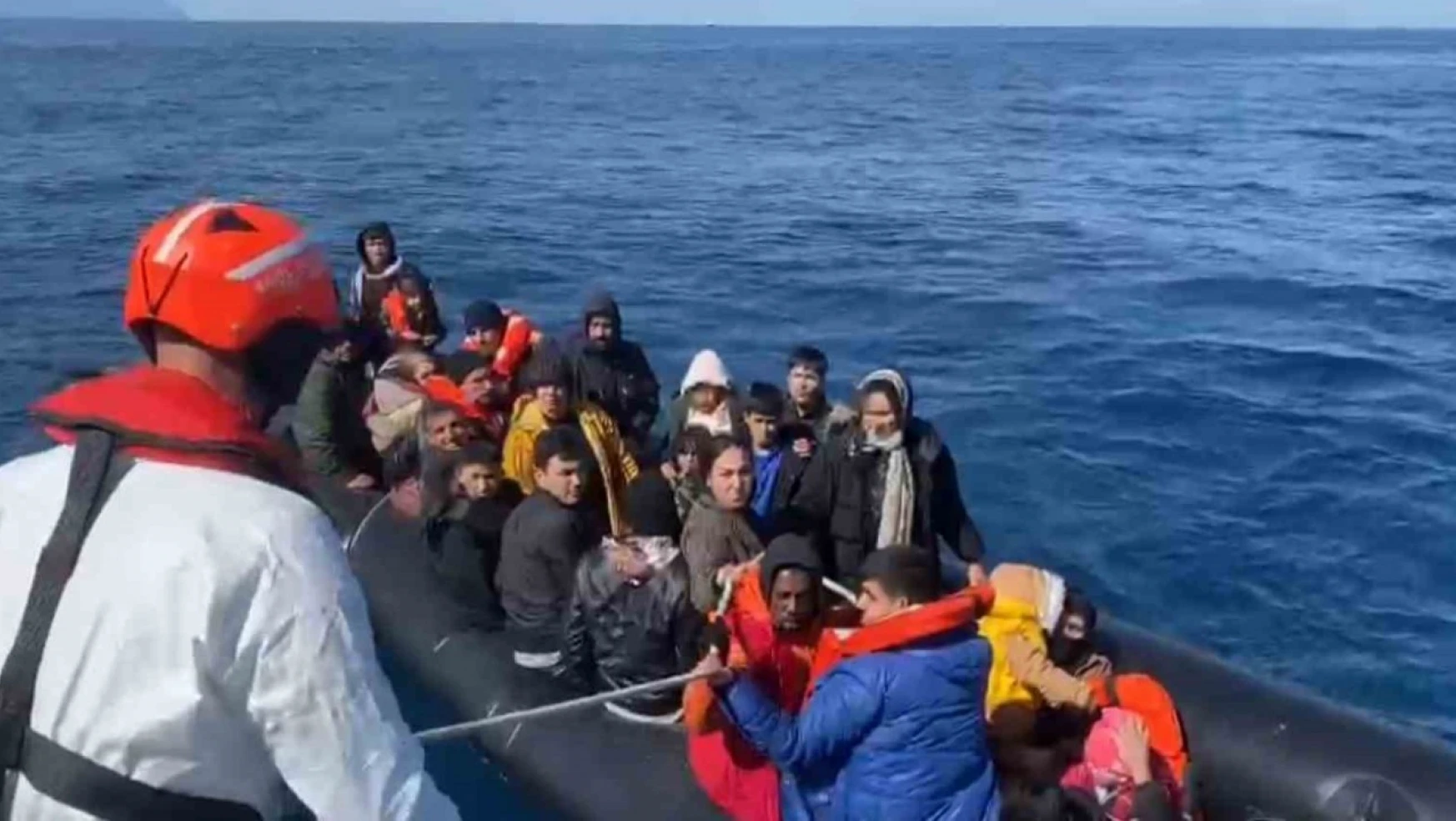 Aydın'da 20 düzensiz göçmen kurtarıldı