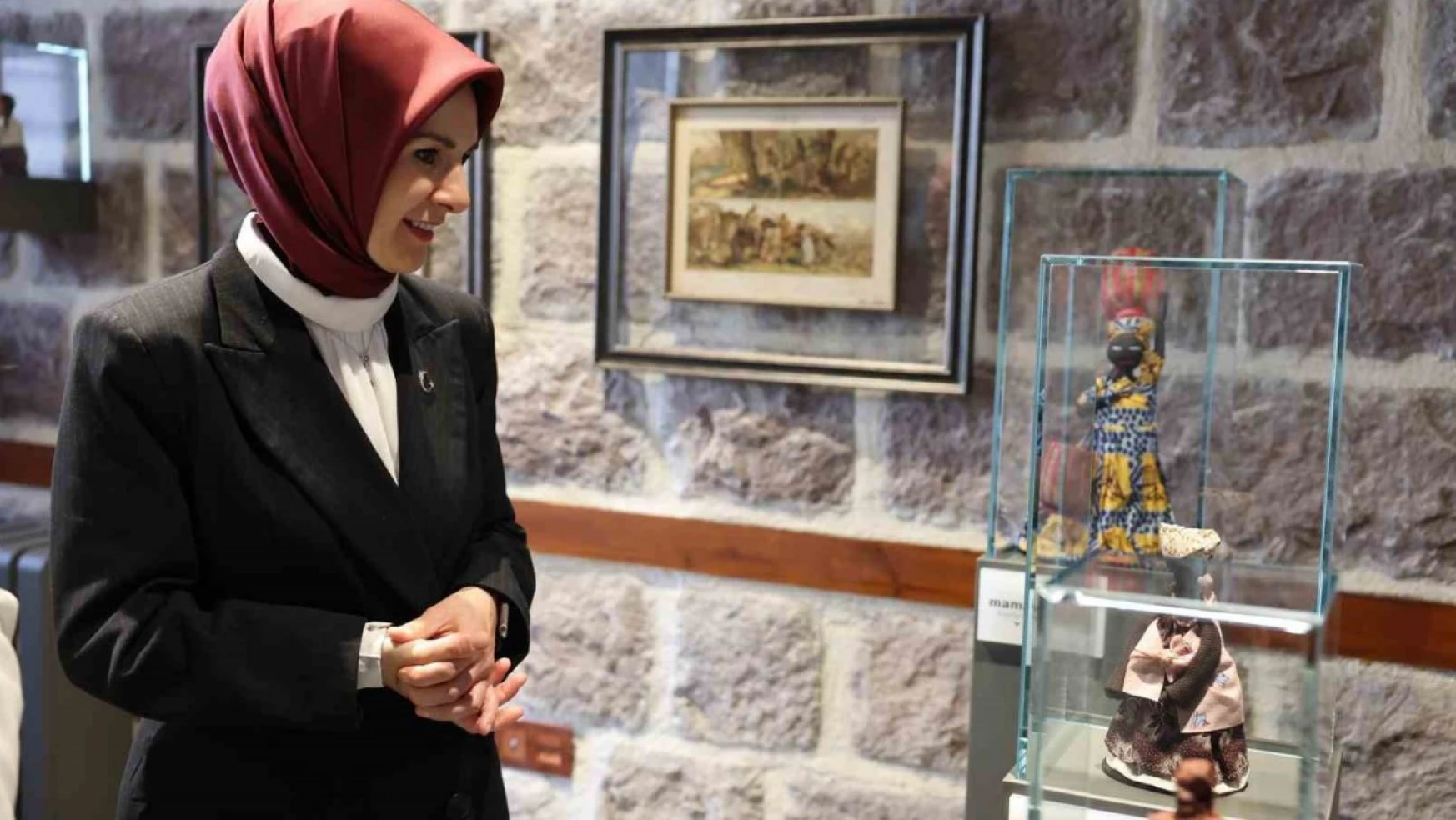 Bakan Göktaş'tan Türkiye'nin ilk Anne Müzesi'ne ziyaret