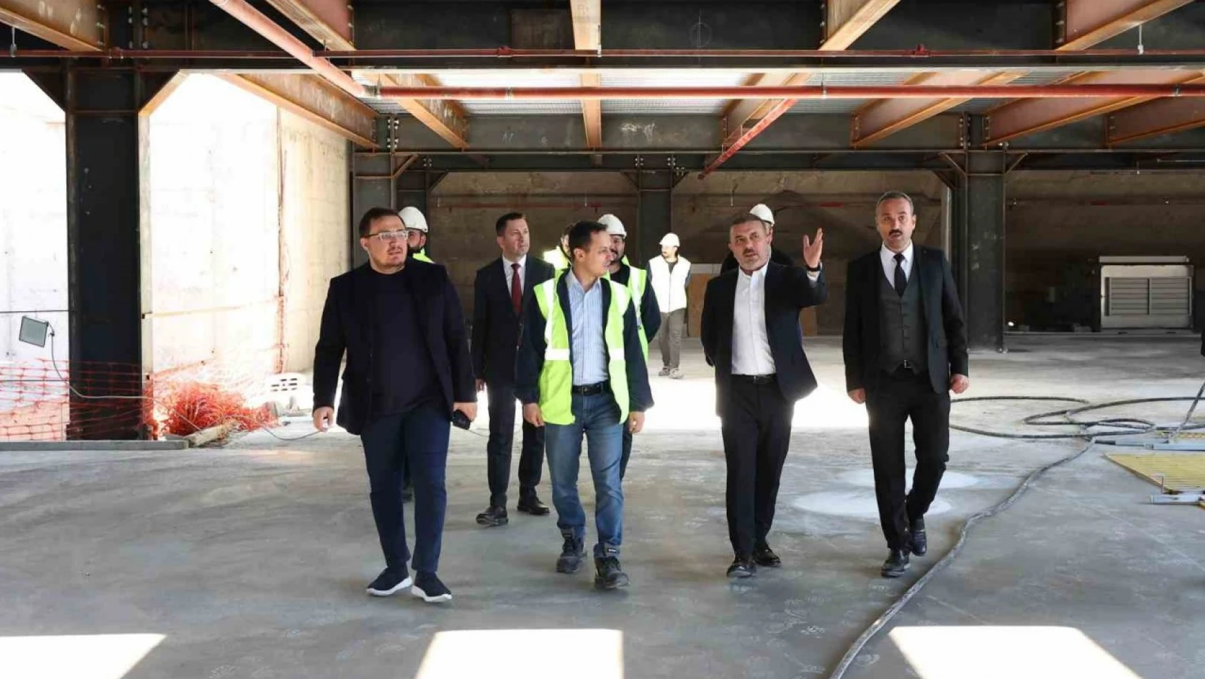 Başkan Ercan yeni dönemde hizmete açılacak olan projeleri inceledi