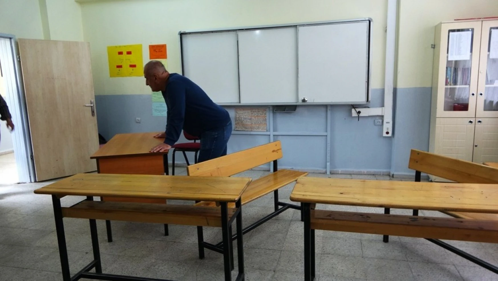 Bitlis'te okullar seçime hazırlanıyor