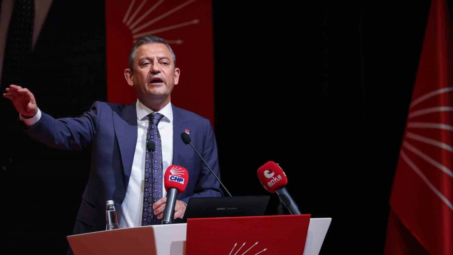 CHP Genel Başkanı Özel: 'Erdoğan ile yüz yüze görüşeceğim, kutuplaşmayı kırmak için adım atacağımıza inanıyorum'
