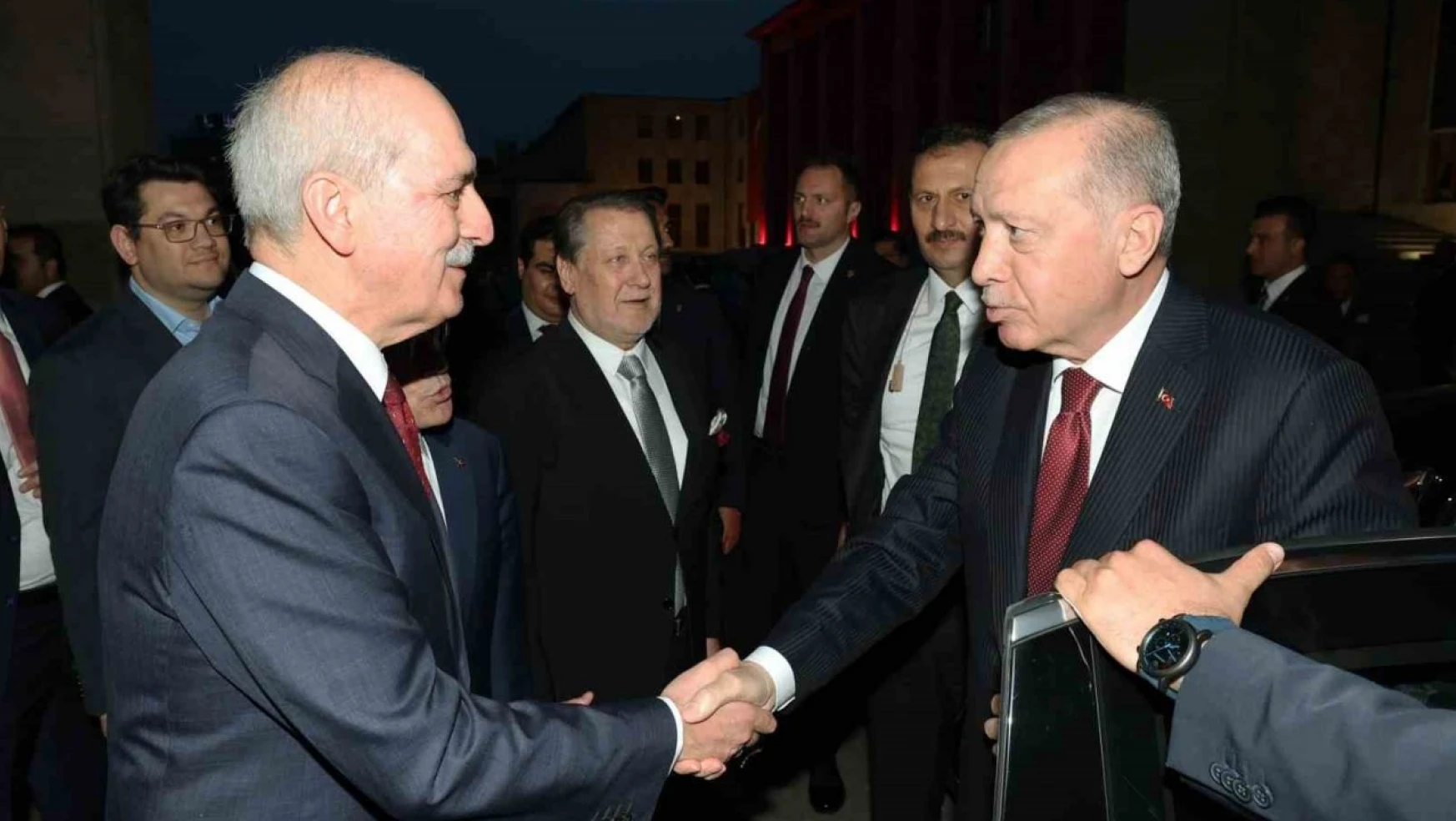 Cumhurbaşkanı Erdoğan: 'CHP Genel Başkanı Özel ile önümüzdeki hafta bir araya geleceğiz'
