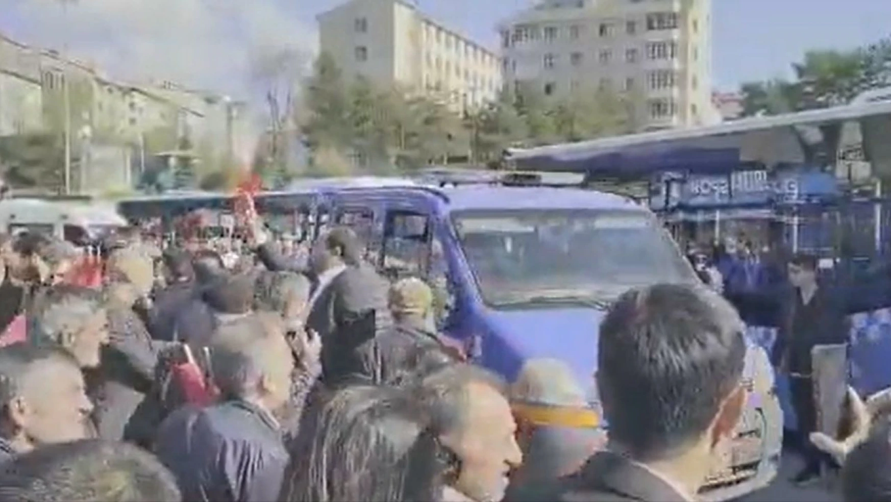 Erzurum Büyükşehir Belediyesi tepki çeken araçlarını kaldırmaya başladı