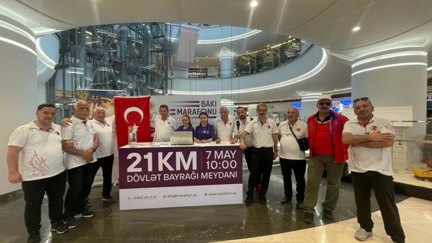 Erzurumlu maratoncular Bakü'de koştu