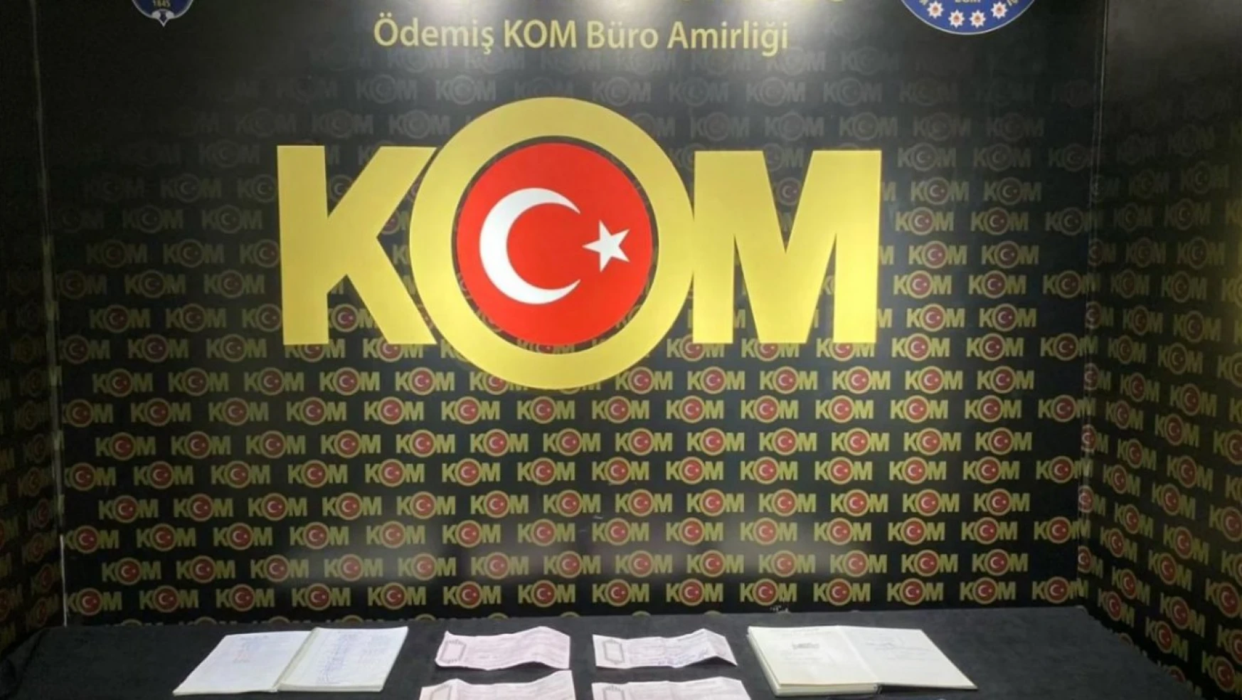 İzmir'de tefecilik yapan 3 kişiye gözaltı