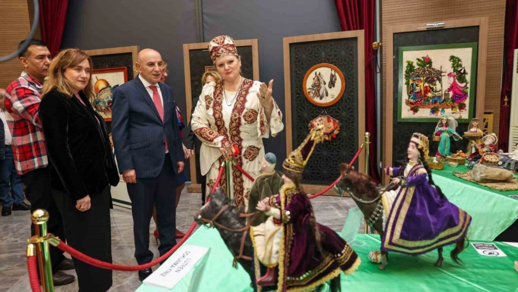 Keçiören'de 'Cumhuriyetin 100. Yılına Özel Bir Asırlık Emek' sergisi açıldı