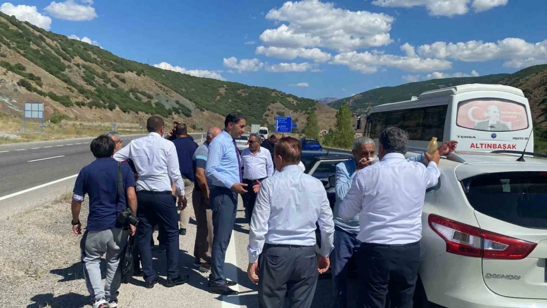 Kılıçdaroğlu'nun konvoyunda zincirleme trafik kazası: 4 yaralı