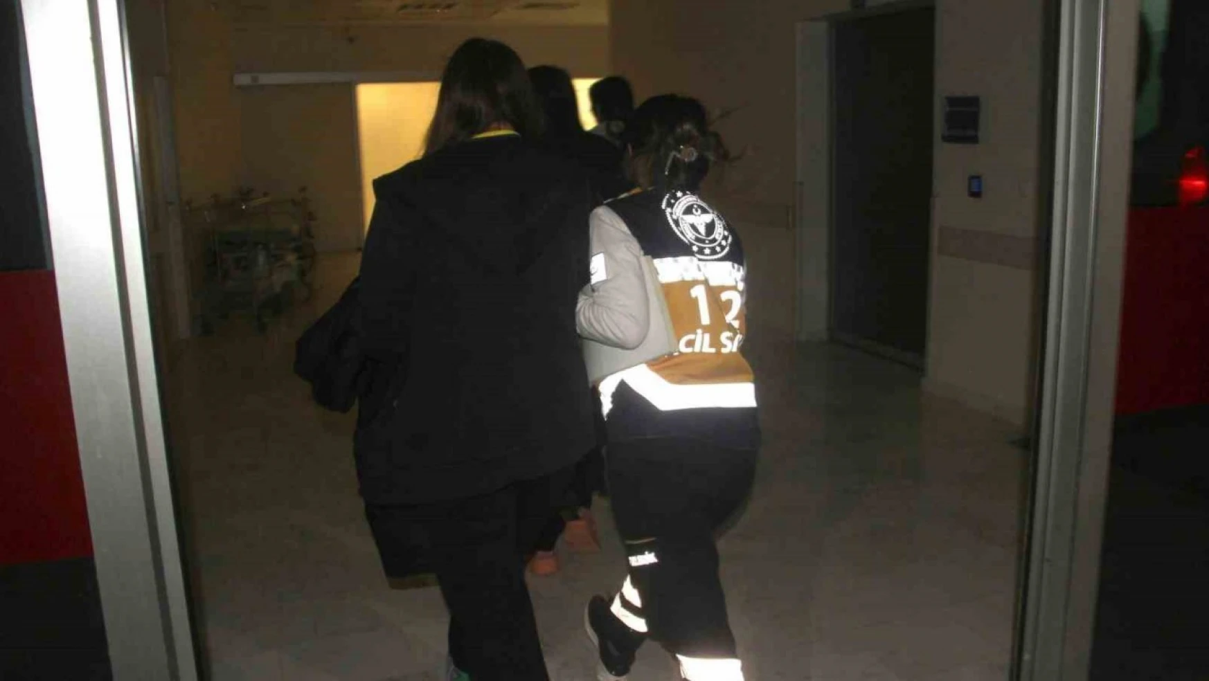 Konya'da 4 üniversite öğrencisi gıda zehirlenmesi şüphesiyle hastaneye kaldırıldı