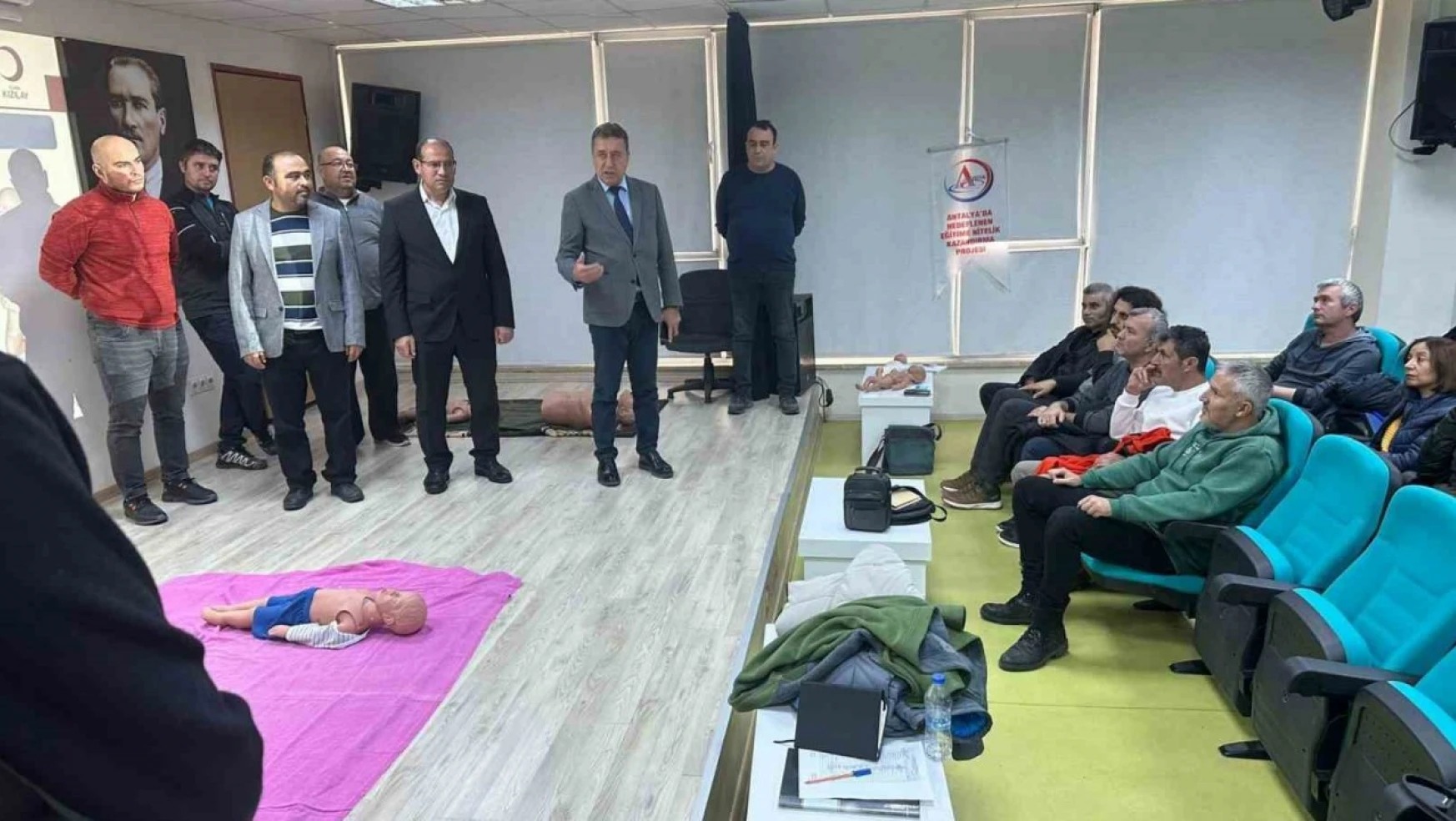Kumluca'da 'İlk Yardım Eğitim Merkezi' açıldı