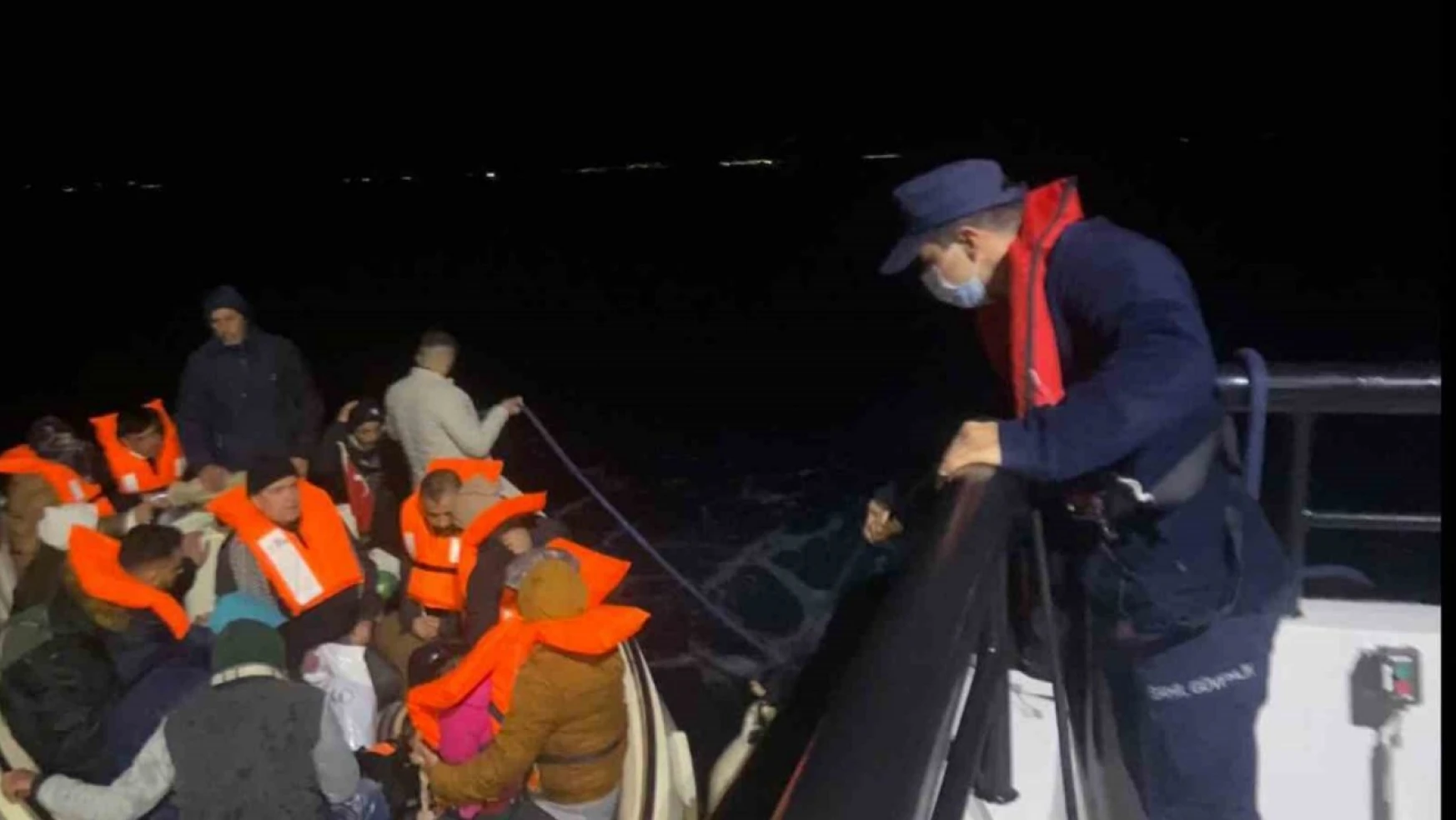 Marmaris'te 17 düzensiz göçmen yakalandı, 19'u kurtarıldı