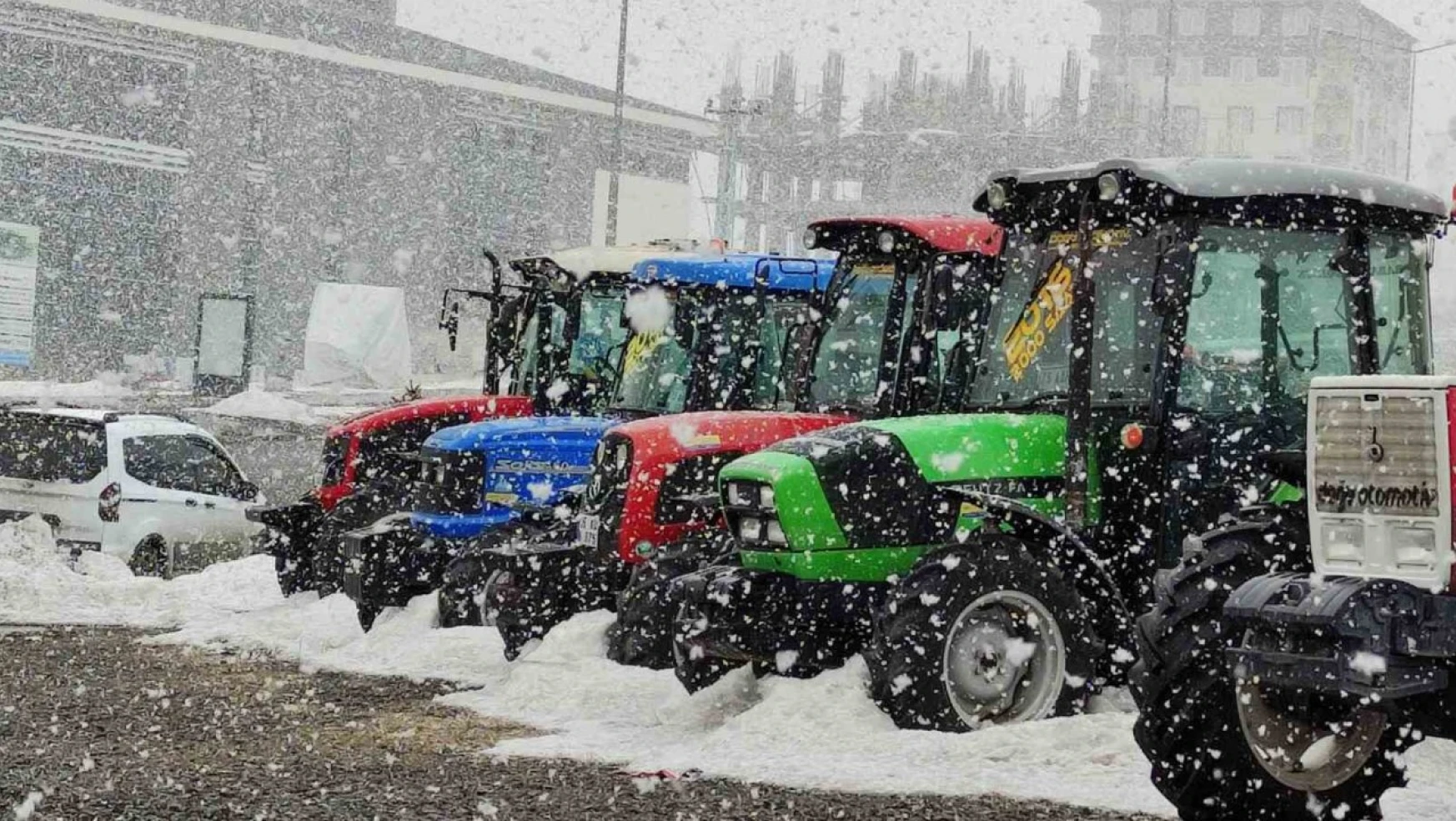 Mart ayında Ardahan'a kar sürprizi