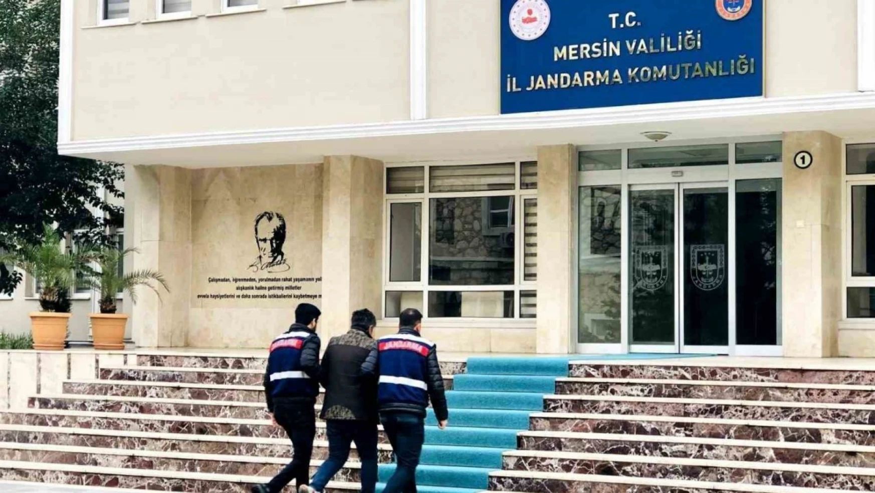 Mersin'de aranan 16 şüpheli yakalanıp, tutuklandı
