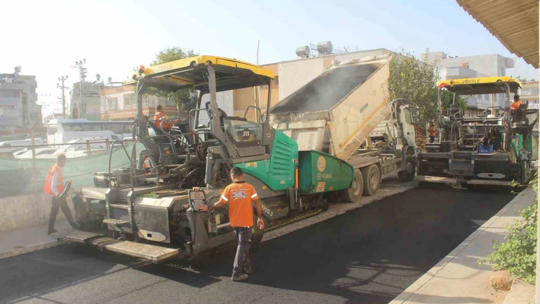 Mersin'de yol ve asfalt çalışmaları sürüyor