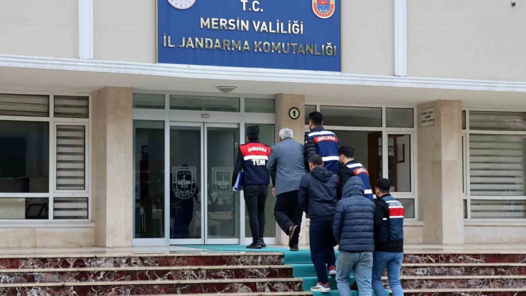 Mersin'deki PKK ve DEAŞ operasyonu: 4 tutuklama