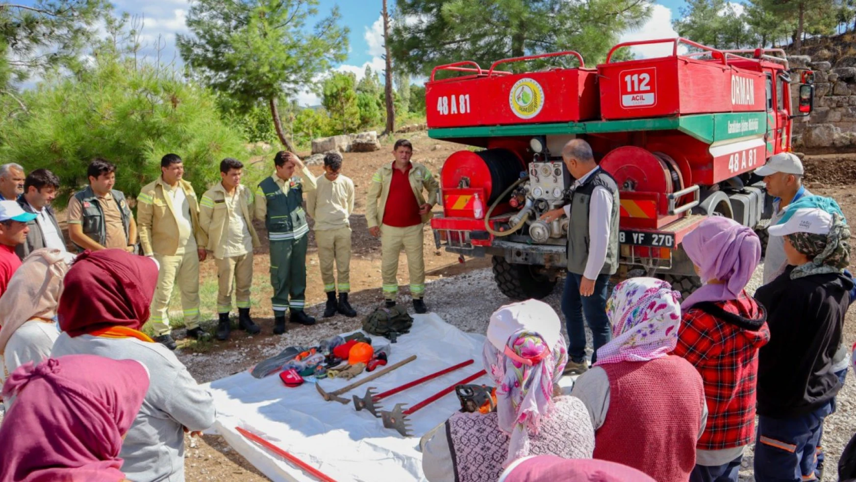 Muğla'da kazı ekiplerine yangın söndürme eğitimi verildi