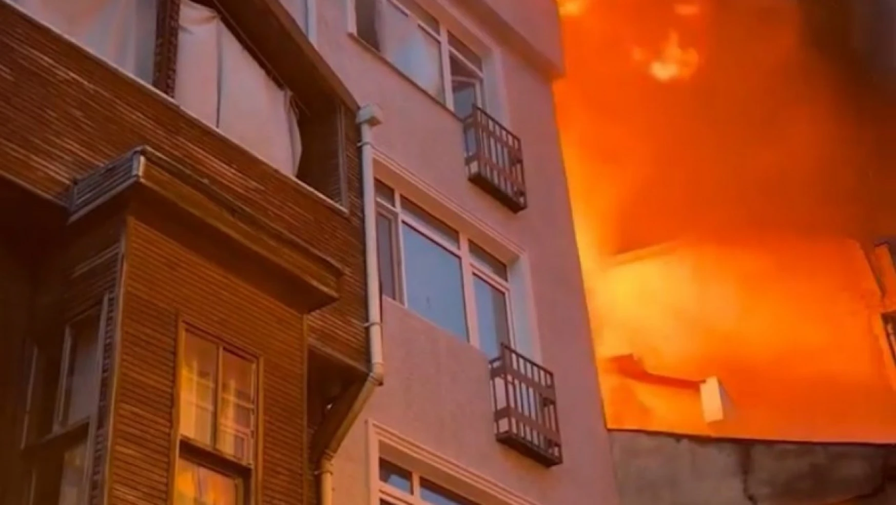 Ortaköy'de korkutan yangın