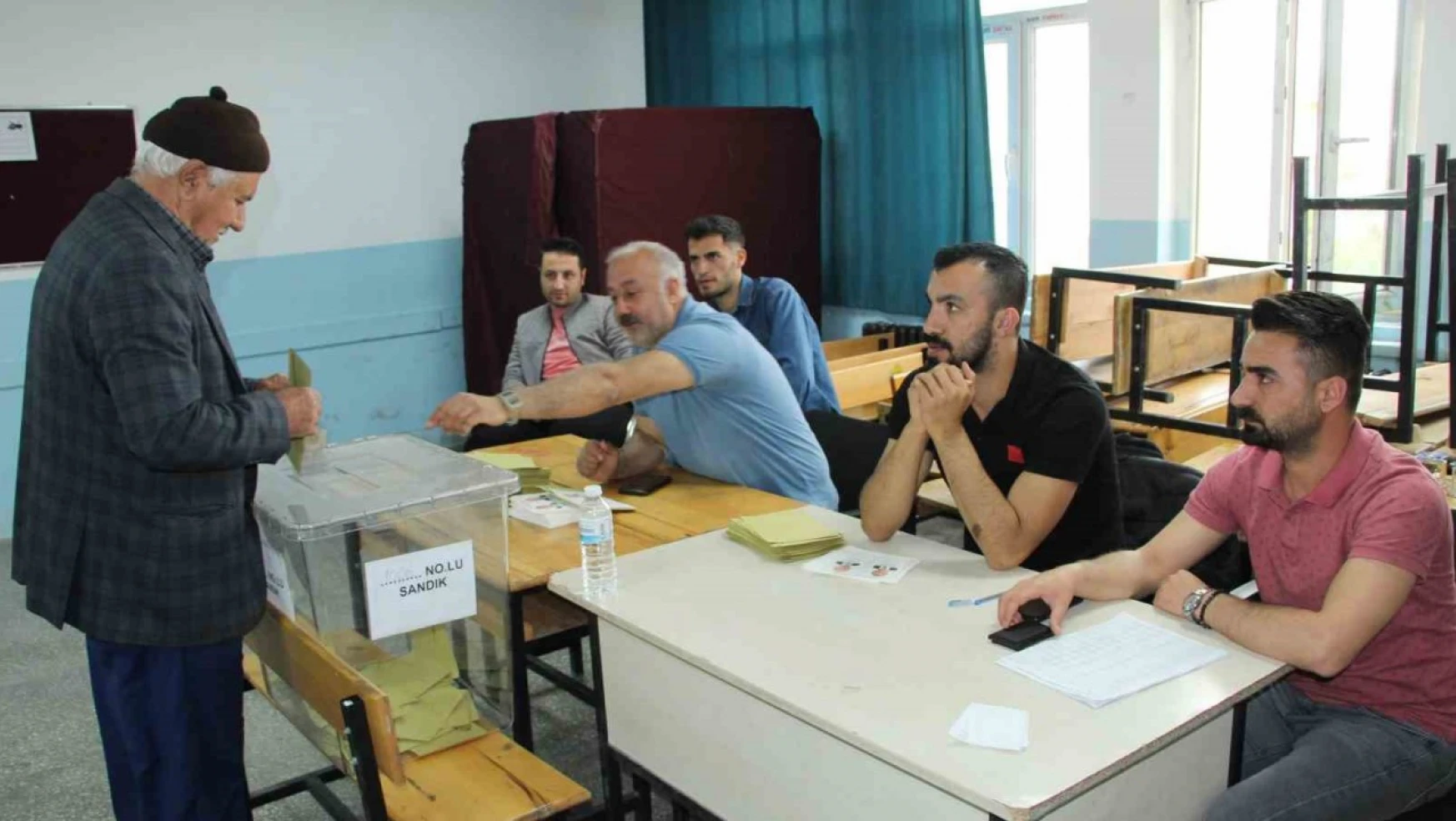 Şırnak'ta 324 bin seçmen oy kullanıyor