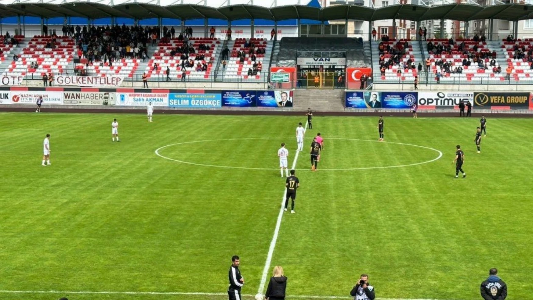TFF 2. Lig: Vanspor FK: 8 - Balıkesirspor: 0
