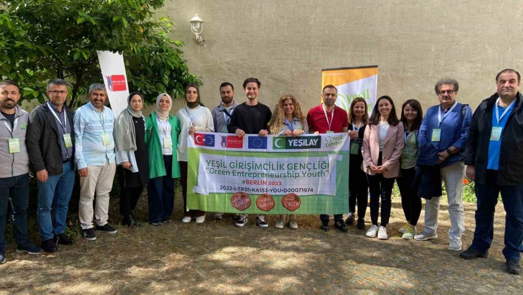 Van Yeşilay üyeleri 'Erasmus KA-153' projesi için Almanya'ya gitti