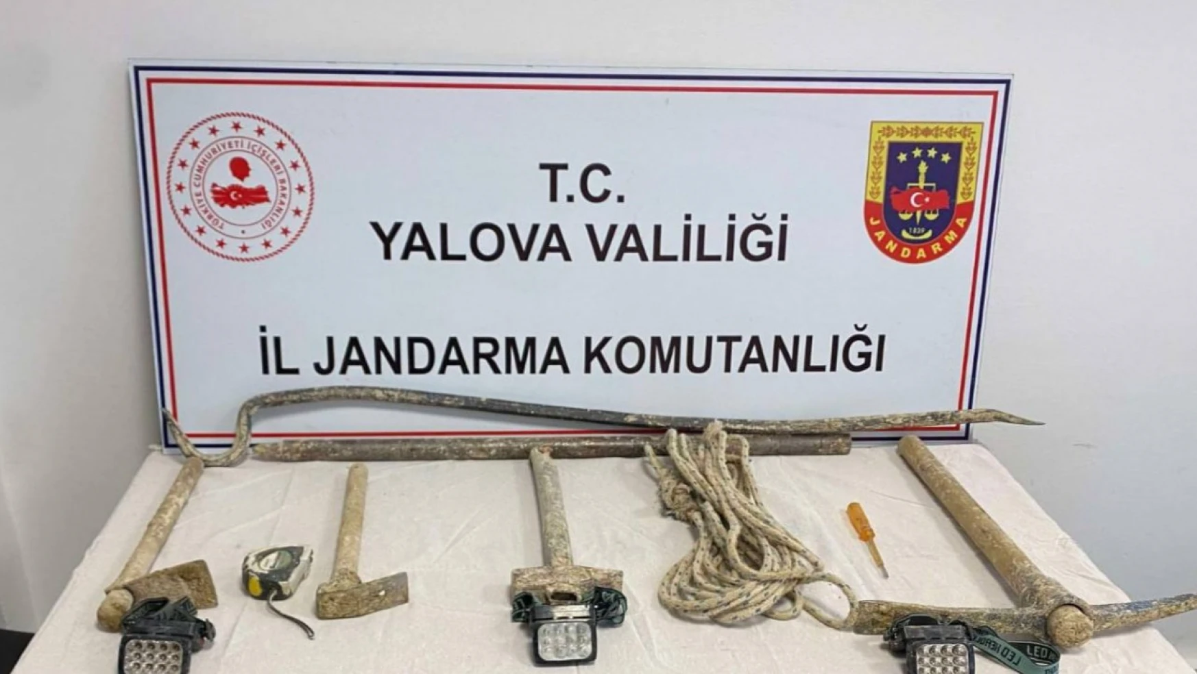 Yalova'da kaçak kazı yapan 4 kişi gözaltına alındı