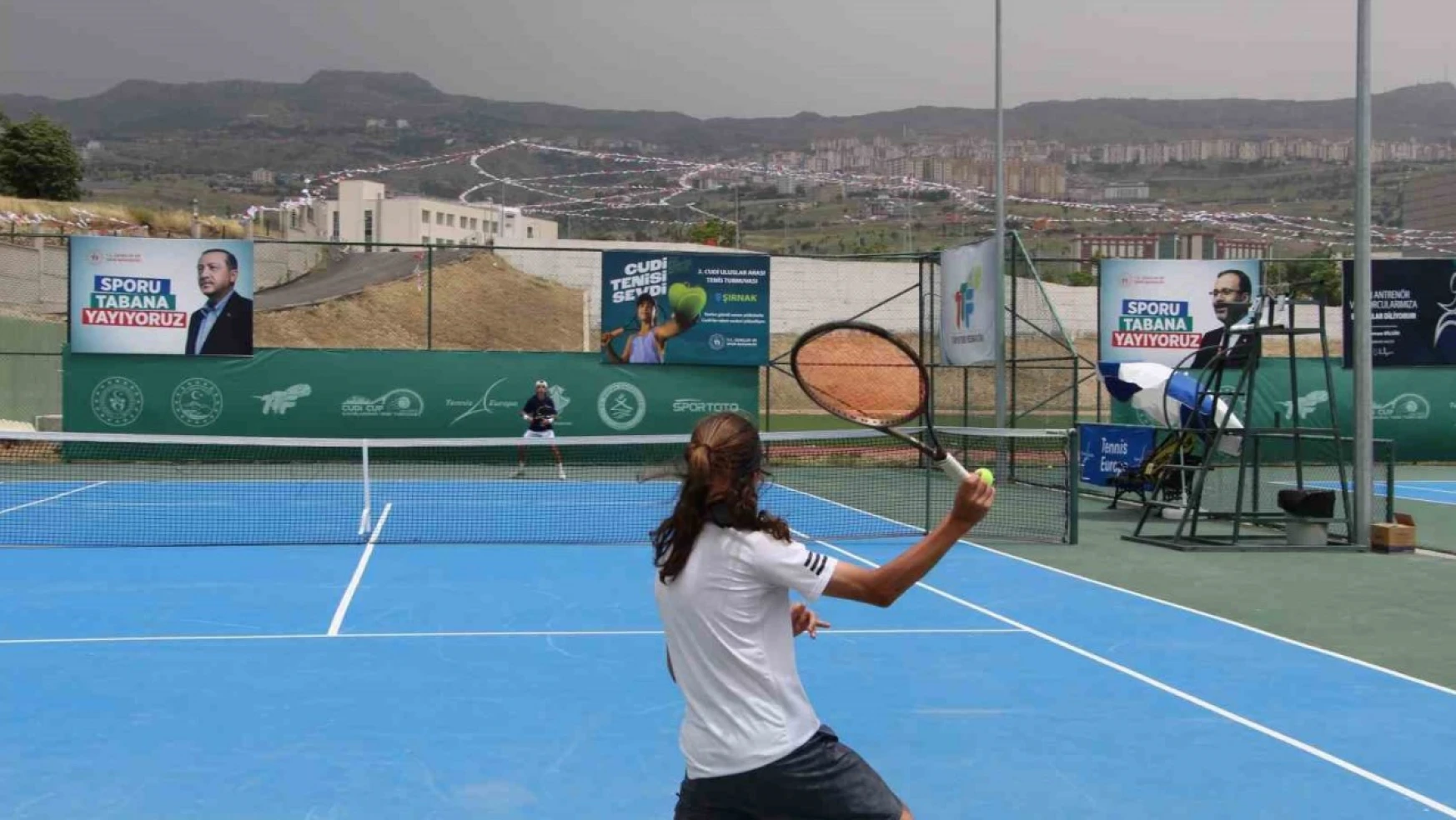 Yerli ve yabancı sporcular, Şırnak Cudi Cup Tenis Turnuvası'nı değerlendirdi