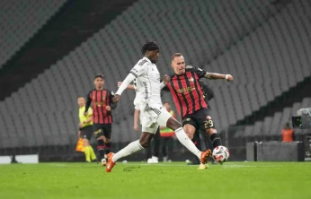 Trendyol Süper Lig: Fatih Karagümrük: 0 - Beşiktaş: 2