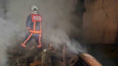 Hekimhan'da korkutan ev yangını: İkamet kullanılamaz hale geldi