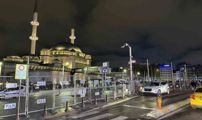Taksim'de 1 Mayıs tedbirleri için kapatılan yollar açılmaya başladı