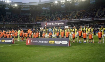 Trendyol Süper Lig: RAMS Başakşehir: 1-Fenerbahçe:4