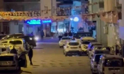 İzmir'de polislere silahlı saldırı: 3 polis yaralı