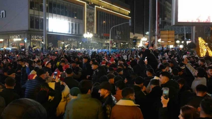 Başkent Ankara'da yeni yıl heyecanı sokaklara taştı