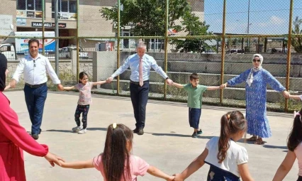 Ağrı'da okul öncesi eğitim etkinlikleriyle çocukların potansiyelleri keşfediliyor