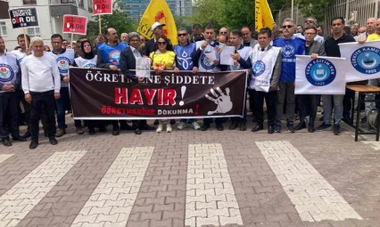 Eğitim-Bir-Sen'den Ankara'da öğrencisi tarafından bıçaklanan öğretmen için basın açıklaması