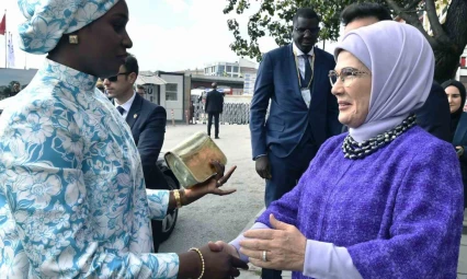 Emine Erdoğan, Senegal Cumhurbaşkanının eşi Marie Khone Fay ile bir araya geldi