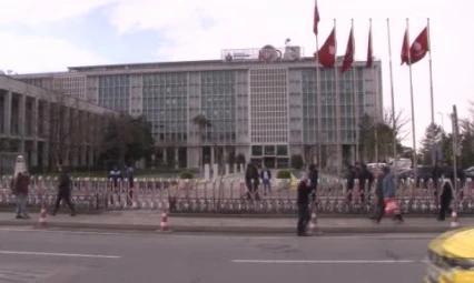 İBB'ye yönelik yolsuzluk soruşturmasında 8 şüpheli tutuklandı