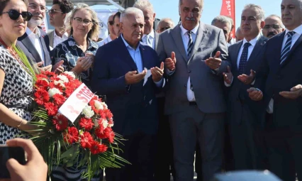 İzmir'de balıkçılar 'Vira Bismillah' dedi