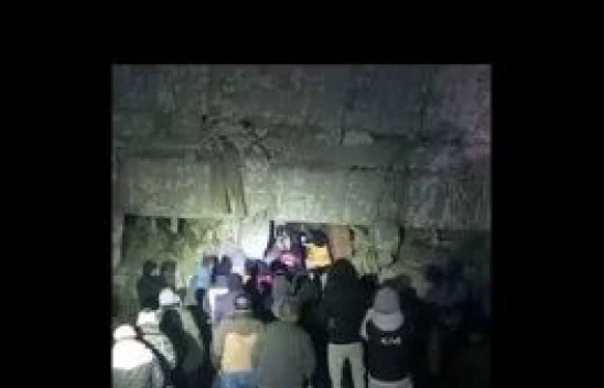 Ağrı Belediyesi Kahramanmaraş'da 40 saat sonra bir vatandaşı kurtardı