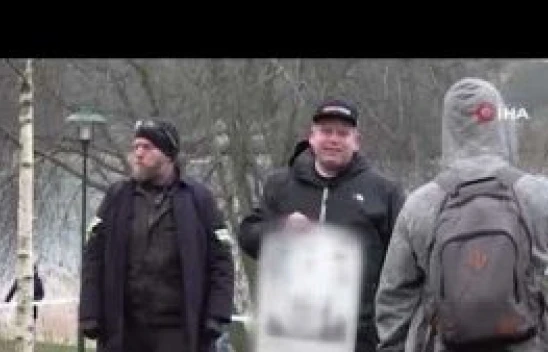 Amerikalı Rasmus Paludan Kur'an-ı Kerim yaktı