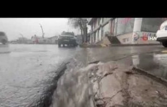 Bingöl'de sağanak yağış etkili oldu