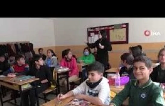 Bitlis'te 419 depremzede öğrenci ders başı yaptı