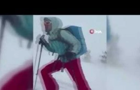 Depremde hayat kurtaran dağcı çığda hayatını kaybetti