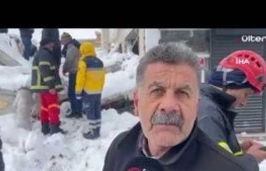 Depremin 110'uncu saatinde 2 kişi enkazdan kurtarıldı