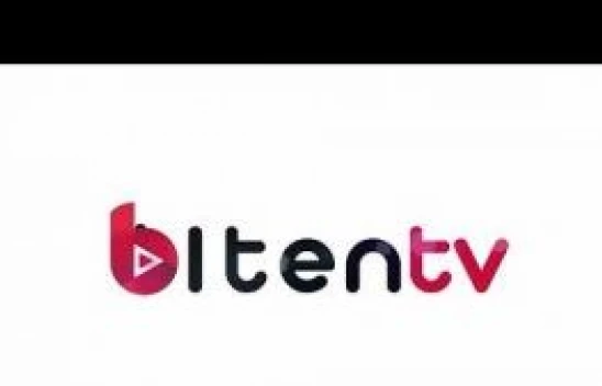 Düzce depreminde bir cip çöken evin altında kaldı